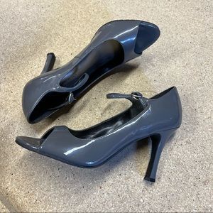 Worthington ankle‎ straps heeled shoes size 6.5